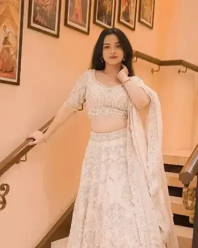 Escort Maheshwar